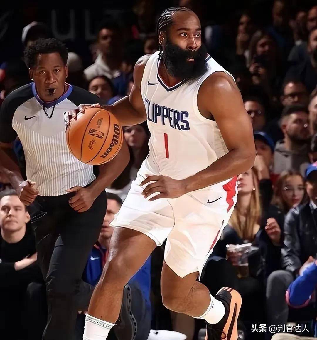 开云-哈登迎来二十赛季出色发挥，拜仁观众热烈欢呼！-开云